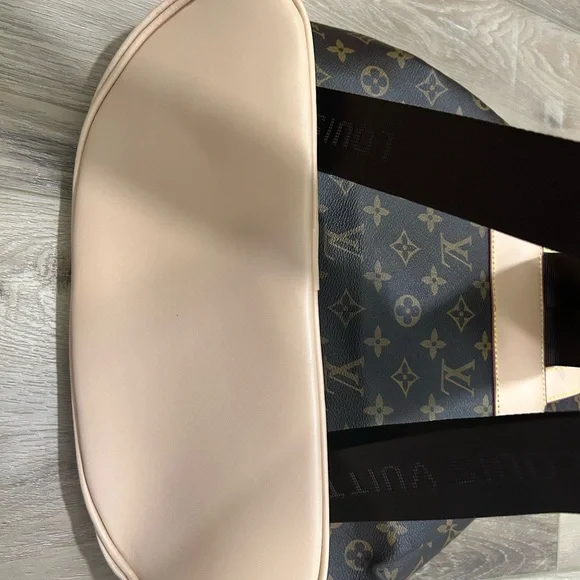 Louis Vuitton Replication Montsouris GM full sized Backpack - Picture 9 of 11